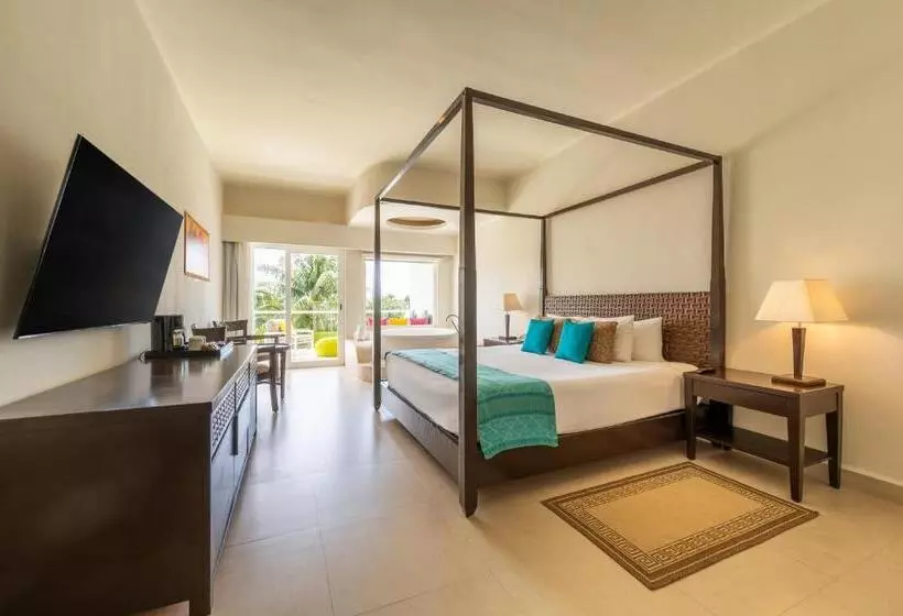 سوییت جونیور با چشمانداز دریا, Iberostar Selection Riviera Cancún