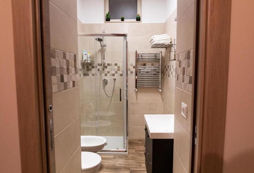 اتاق استاندارد, Tizzy Apartment & Rooms