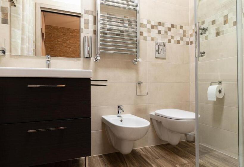 اتاق استاندارد با بالکن, Tizzy Apartment & Rooms