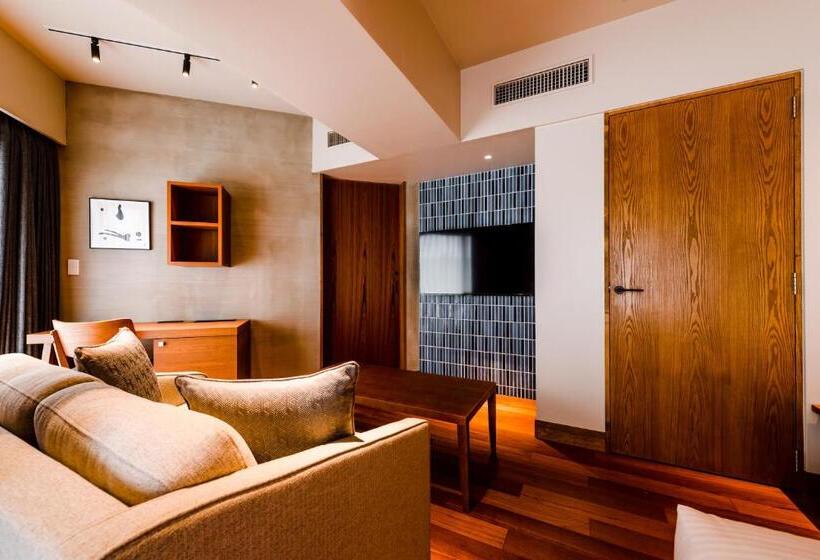 豪华三人间, Prostyle Terrace Naha