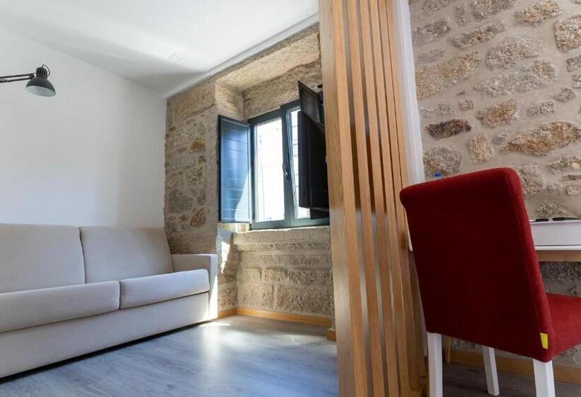 جناح عائلي, Alojamento Girassol   Guest House   Quarto Com Casa De Banho Privativa