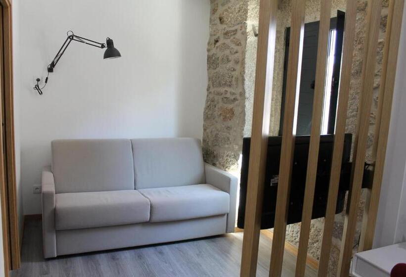 패밀리 스위트, Alojamento Girassol   Guest House   Quarto Com Casa De Banho Privativa
