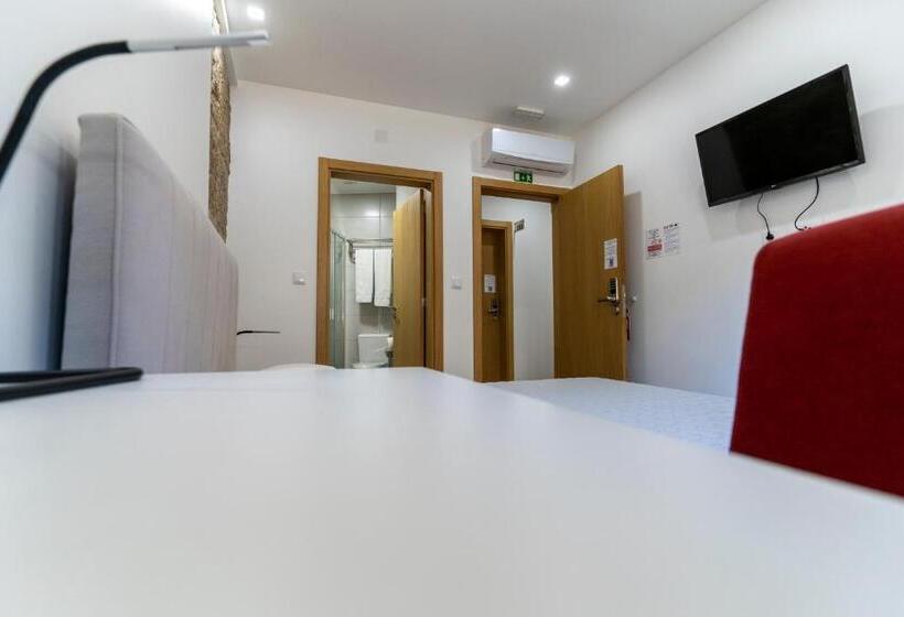 غرفة قياسية, Alojamento Girassol   Guest House   Quarto Com Casa De Banho Privativa