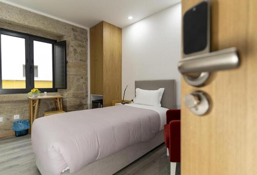 غرفة قياسية فردية, Alojamento Girassol   Guest House   Quarto Com Casa De Banho Privativa