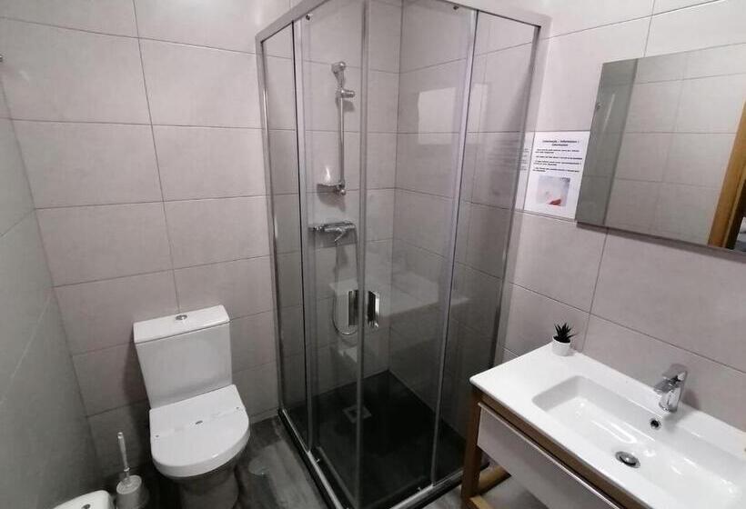 스탠다드 싱글 룸, Alojamento Girassol   Guest House   Quarto Com Casa De Banho Privativa