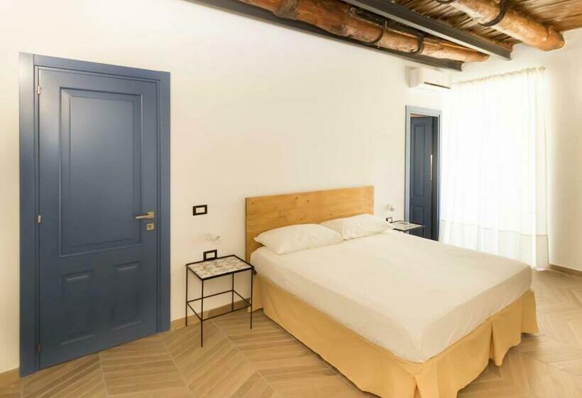 اتاق استاندارد, A' Marunnella