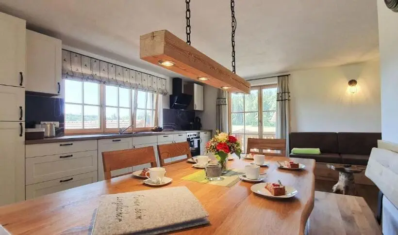 Apartamento 2 Quartos, Beim Lenglacher