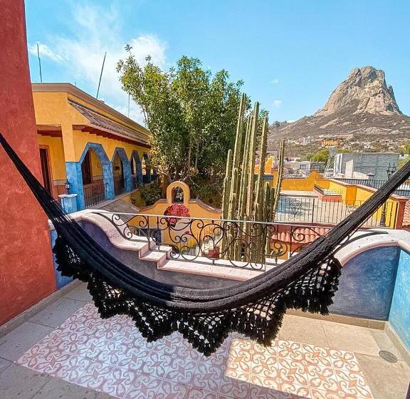 جناح عائلي, Boutique Santo Cuervo