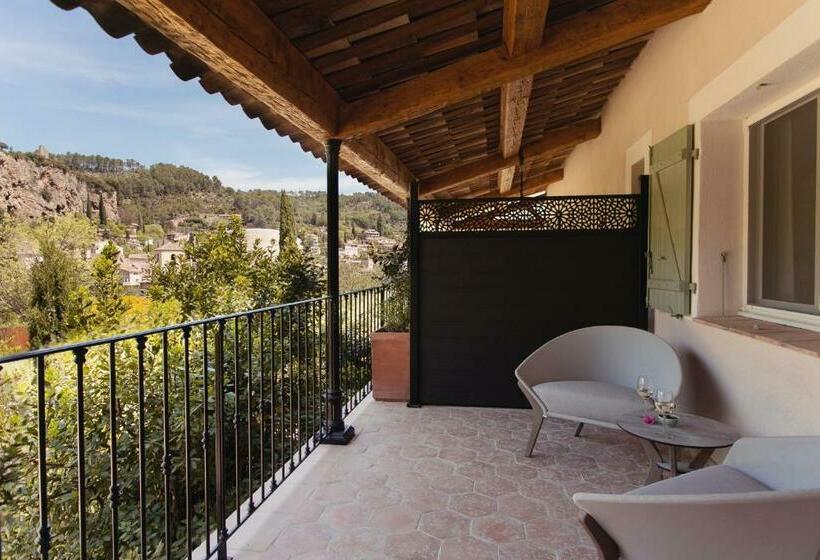 חדר דלוקס, Lou Calen