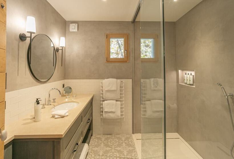 חדר סטנדרט, Lou Calen