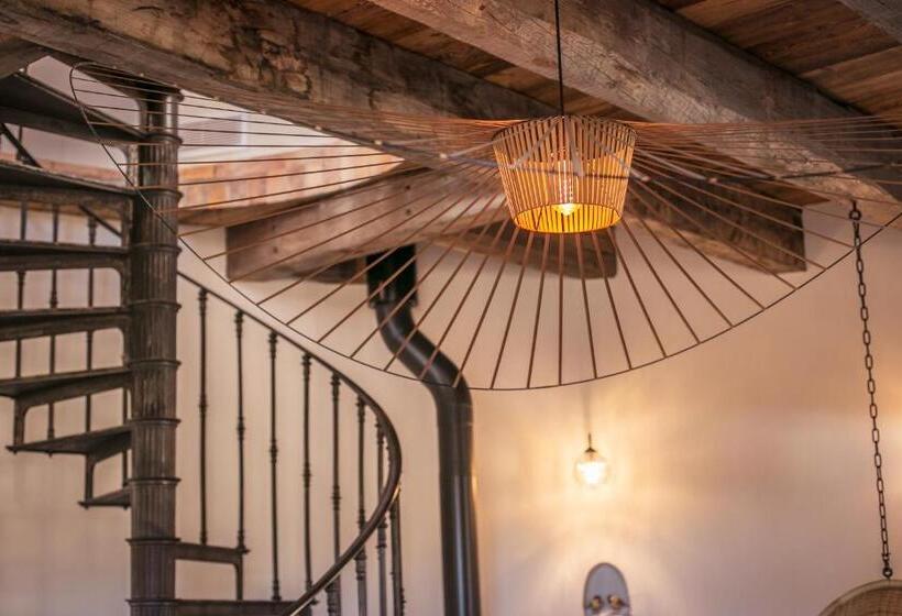 סוויטת סופריור, Lou Calen