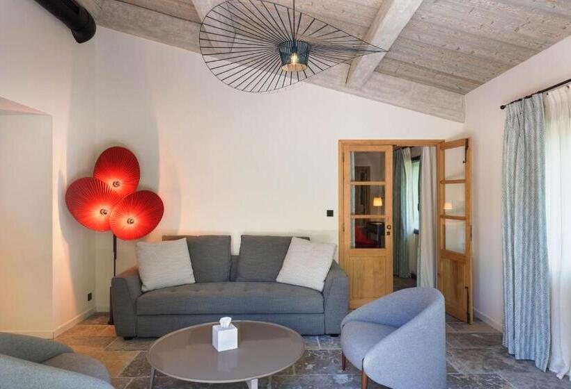 חדר דלוקס, Lou Calen