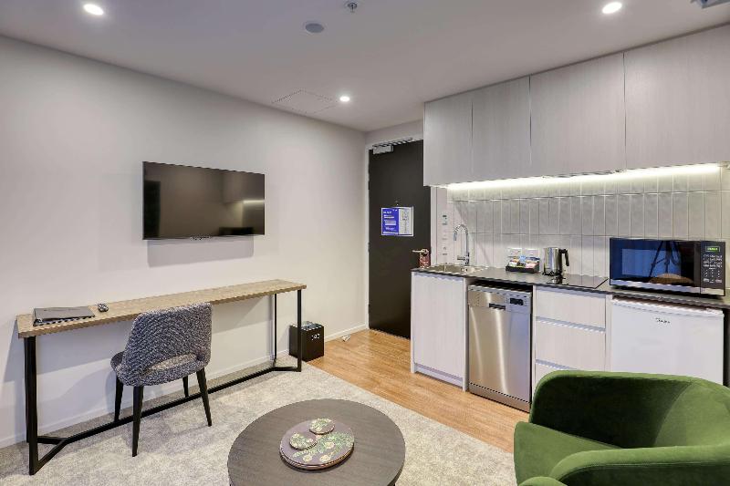 מיטת קינג בסוויטה, Wyndham Garden Christchurch Kilmore Street