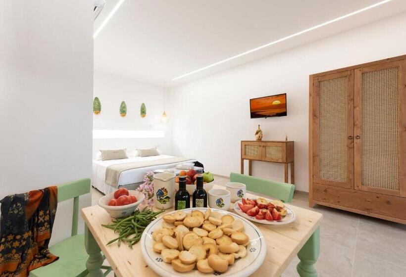 스탠다드 스튜디오, Livantea Agriresort E Residence