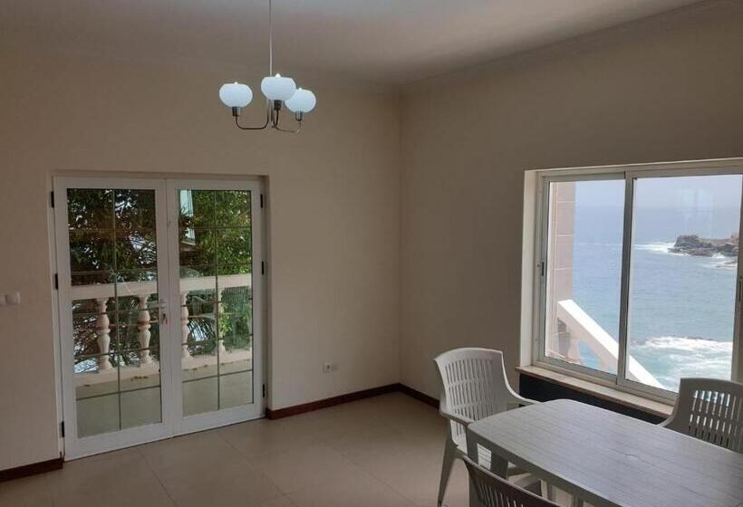 اتاق استاندارد با سرویس بهداشتی مشترک, Cactus Guest House