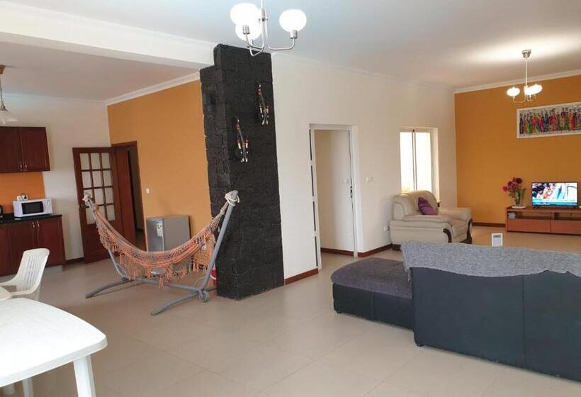 اتاق استاندارد, Cactus Guest House