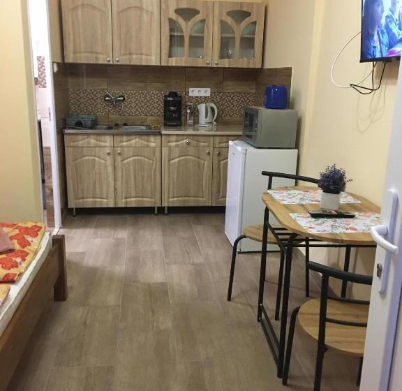 דירת חדר, Szieszta Vendégház