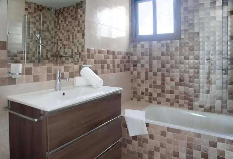 スイート, Pueblo Evita Premium Suites