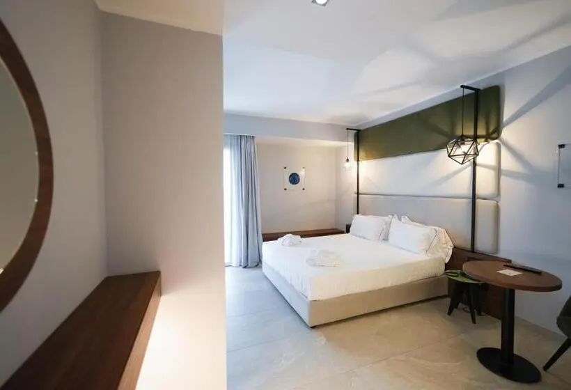クイーンサイズベッドのスイートルーム, Best Western Plus Sabaudia