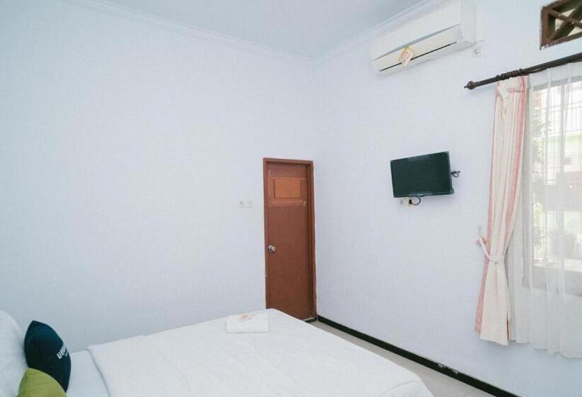 高级大房间, Urbanview Hotel Griya Surya Malang By Reddoorz