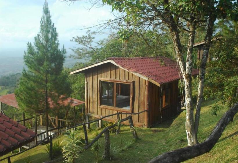 بنجلو قياسى, Cabañas Don Camilo Albergue De Montaña