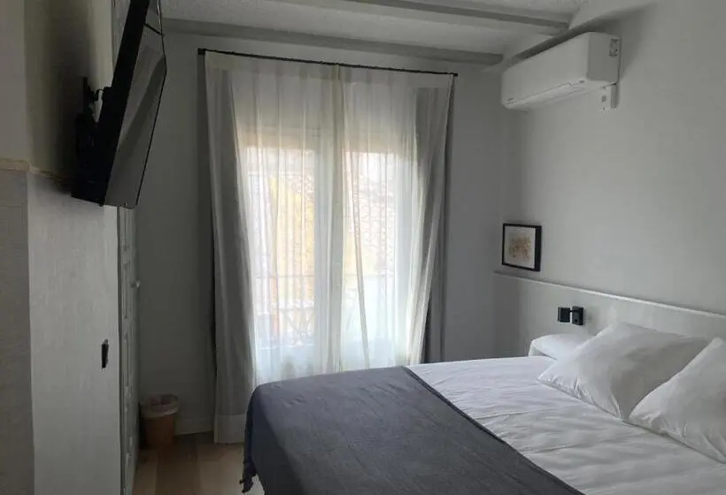 اتاق لوکس چهار تخته, Calendula Hotel & Apartaments