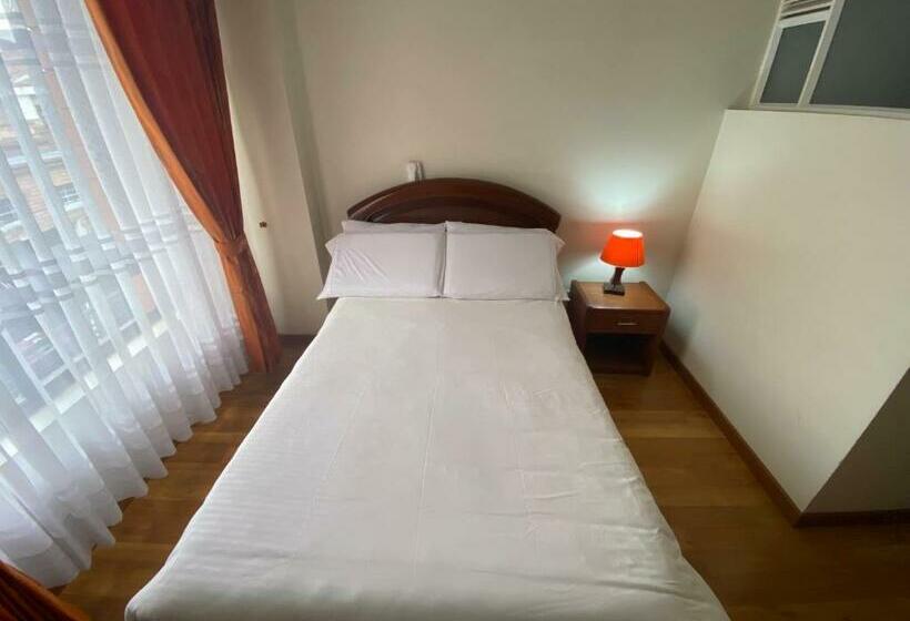 스탠다드 싱글 룸, Castillo Real