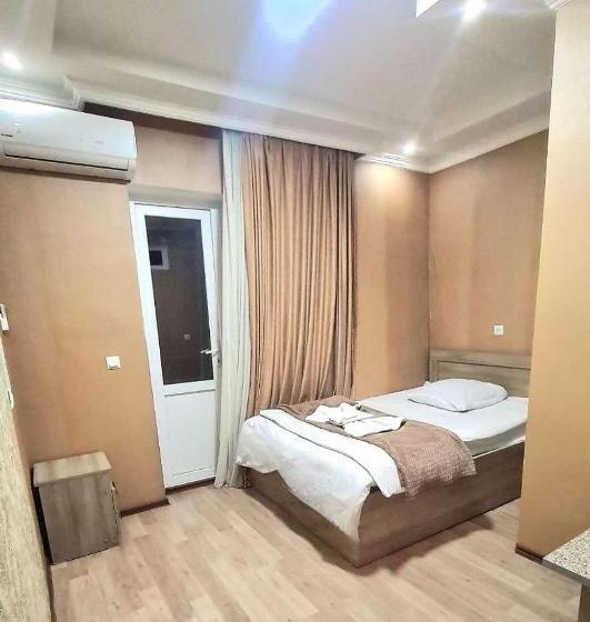 اتاق استاندارد با بالکن, My House In Akhaltsikhe