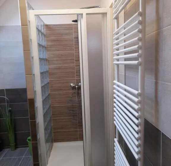 景色の見える一ベッドルームアパートメント, Fónagy Apartmanok