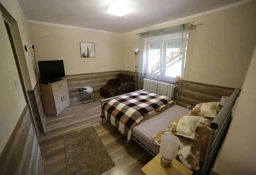 １階の１ベッドルームアパートメント, Fónagy Apartmanok
