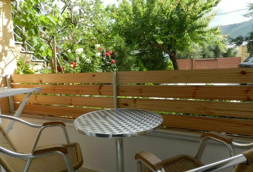 スタンダードトリプルルーム, Mare Bed & Breakfast