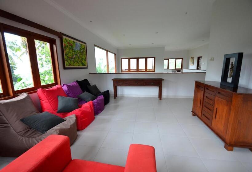 Вилла 3 Спальни, Villa Santai Karangasem