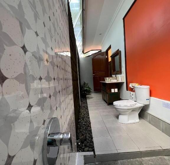 חדר דחוקס עם מיטת קינג, Villa Santai Karangasem