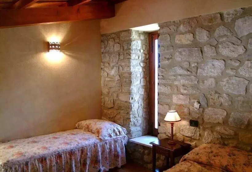 اتاق استاندارد سه نفره, Monaco Di Mezzo
