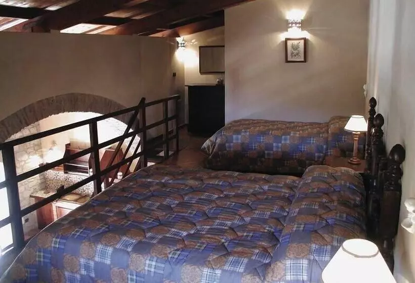 اتاق استاندارد سه نفره, Monaco Di Mezzo