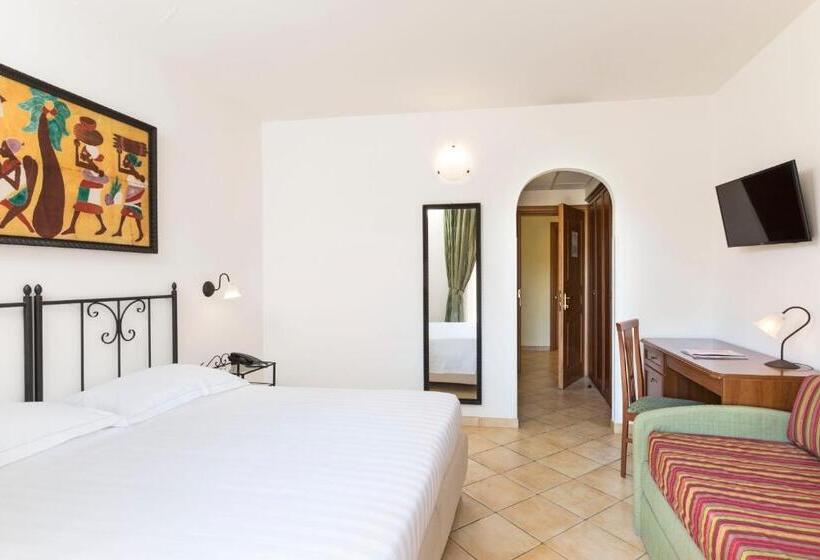 חדר סטנדרט לארבעה, Blu Hotel Morisco