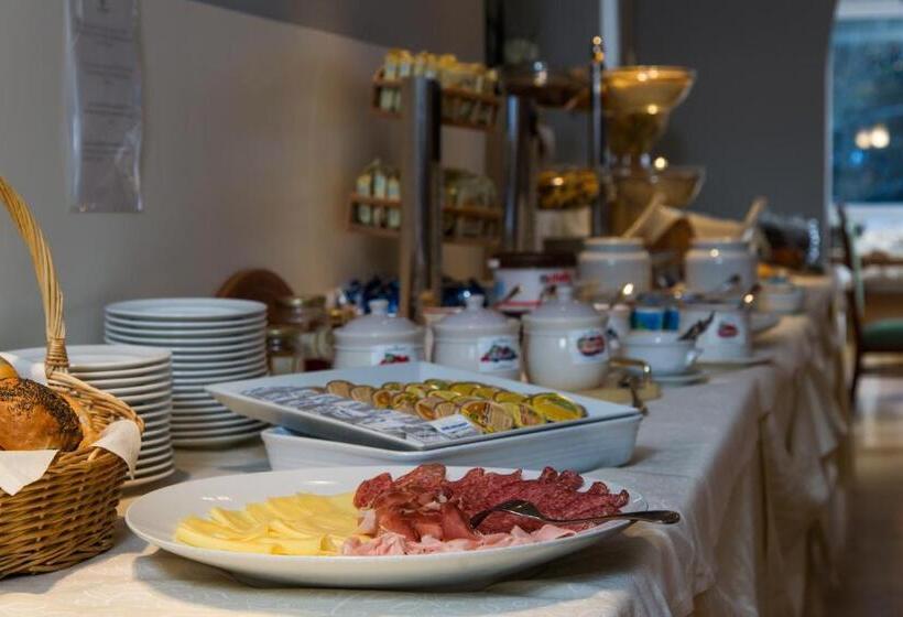 اتاق اکونومی, Family Hotel Gran Baita