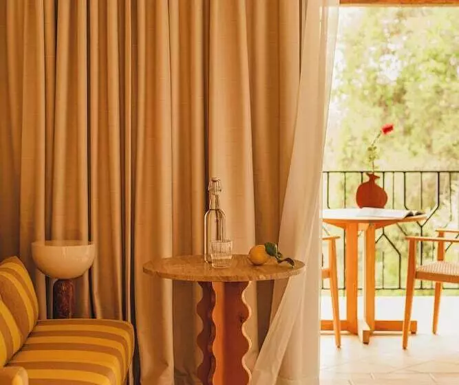 デラックスルーム, Aethos Sardinia