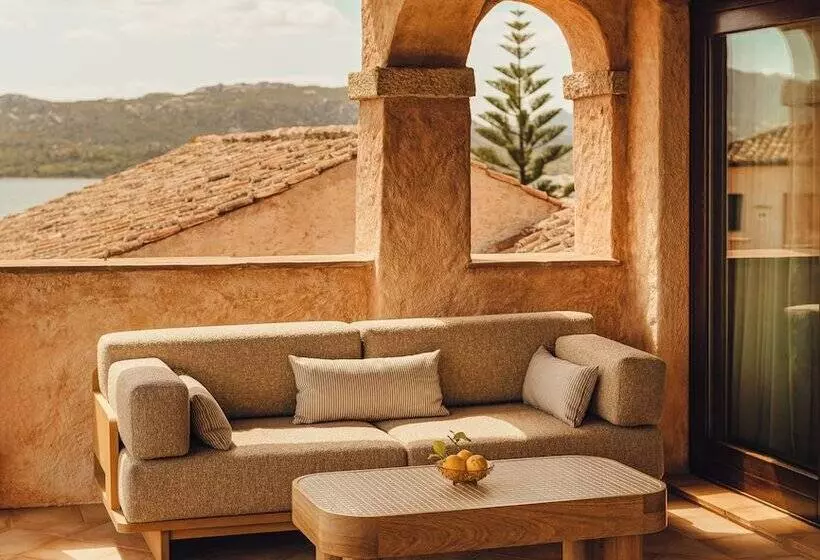 オーシャンビュースイート, Aethos Sardinia