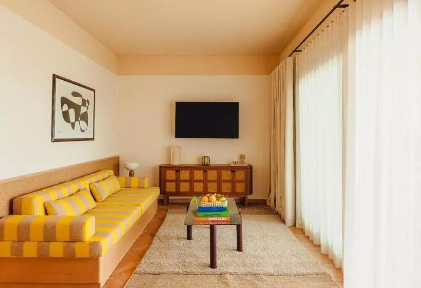 プール付きジュニアスイート, Aethos Sardinia