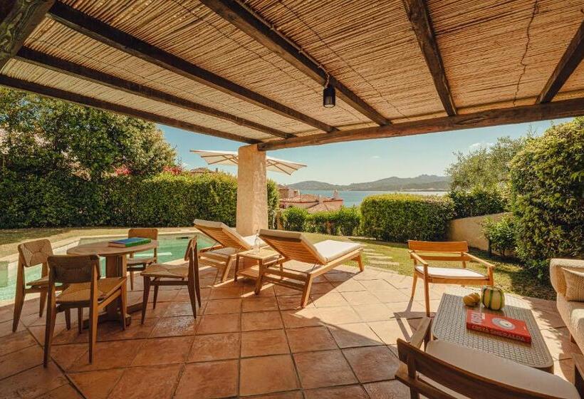 סוויטת ג'וניור עם בריכה, Aethos Sardinia