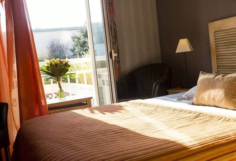 اتاق استاندارد با چشم‌انداز باغ, Almoria Hôtel & Spa