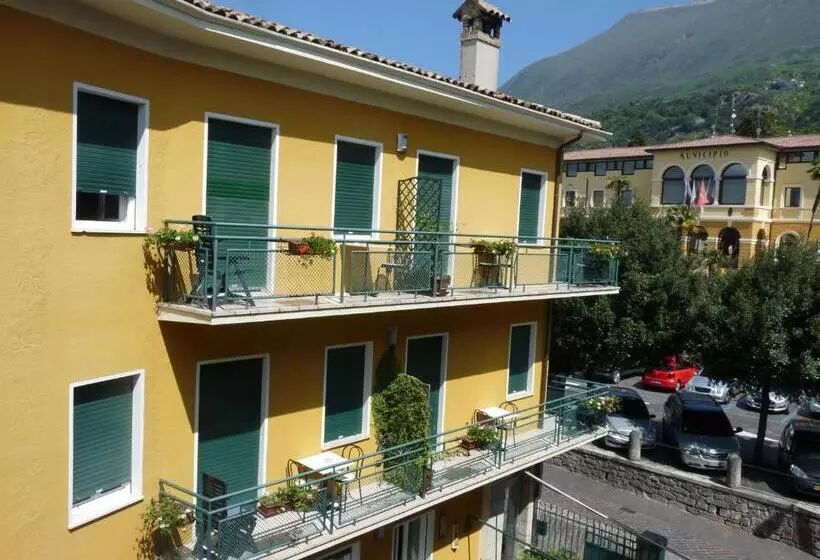 Camera Standard con Balcone, Alpino
