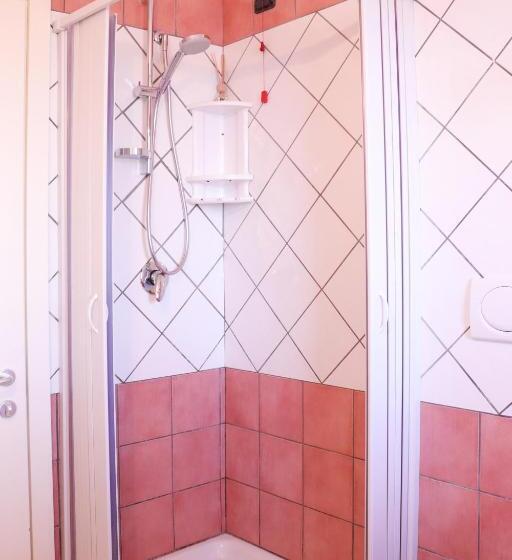 高级海景房, Ancora