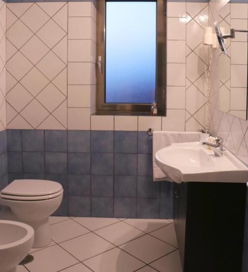 高级海景房, Ancora