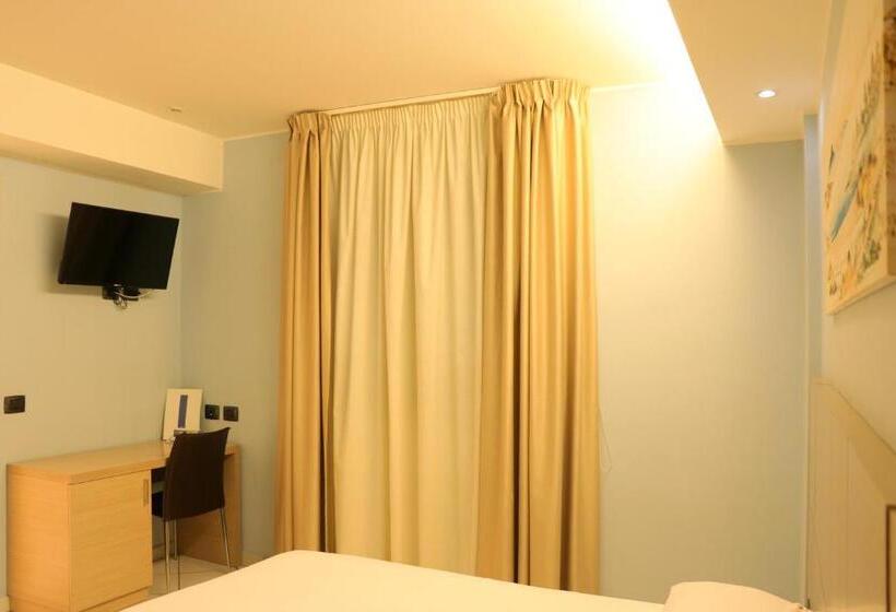 标准单人间, Ancora