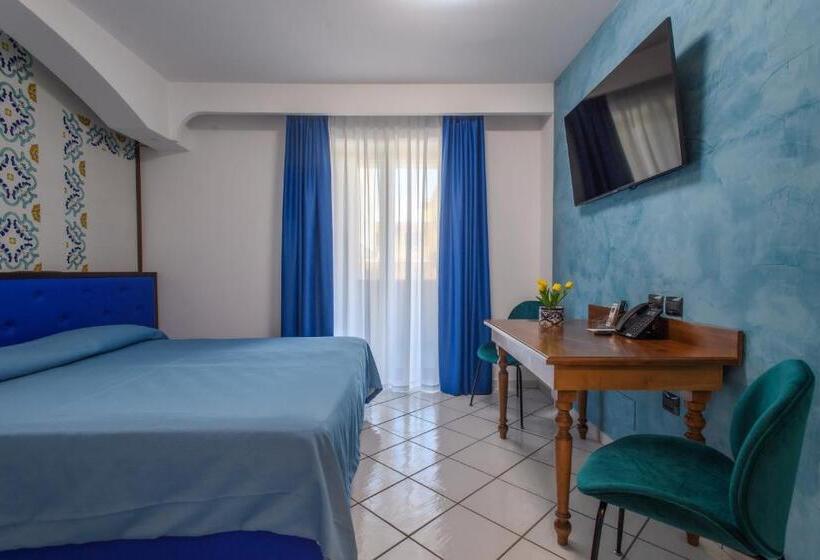 标准房带园景, Ancora