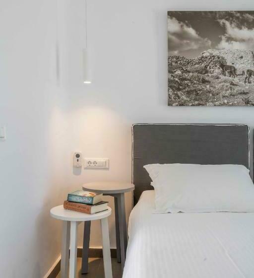 غرفة قياسية, Argo