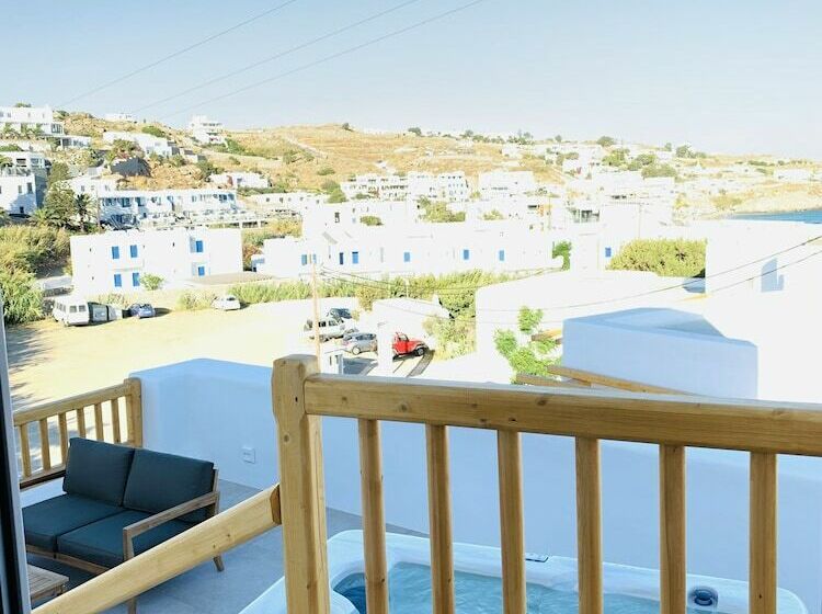 غرفة سوبيريور, Argo