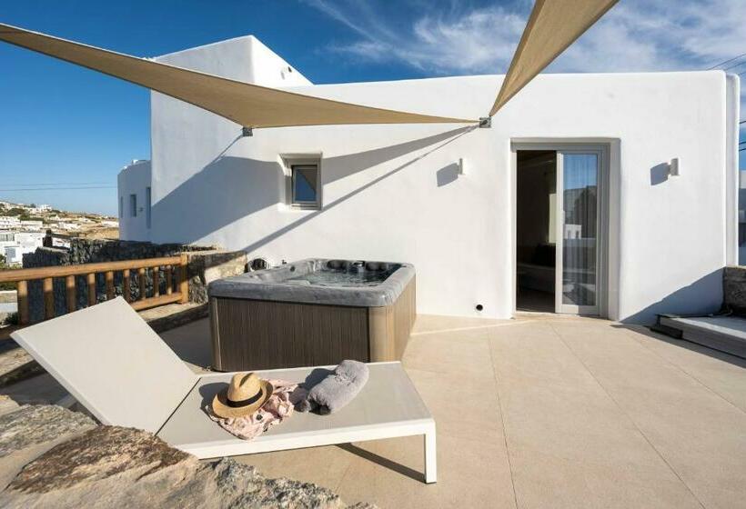 غرفة سوبيريور مزود بجاكوزى, Argo